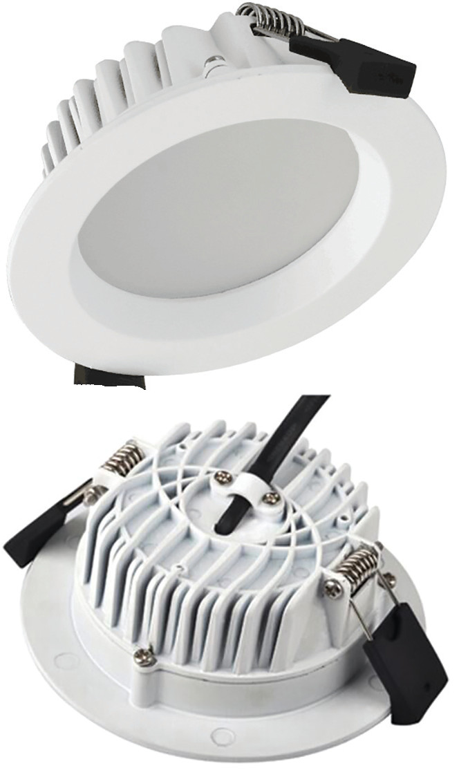 LED Downlight IP54 mit Kühlrippen: Lichtfarbe einstellbar